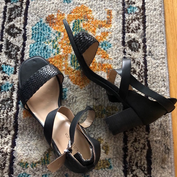 G.H. Bass &Co Black Block Heels - Picture 2 of 3